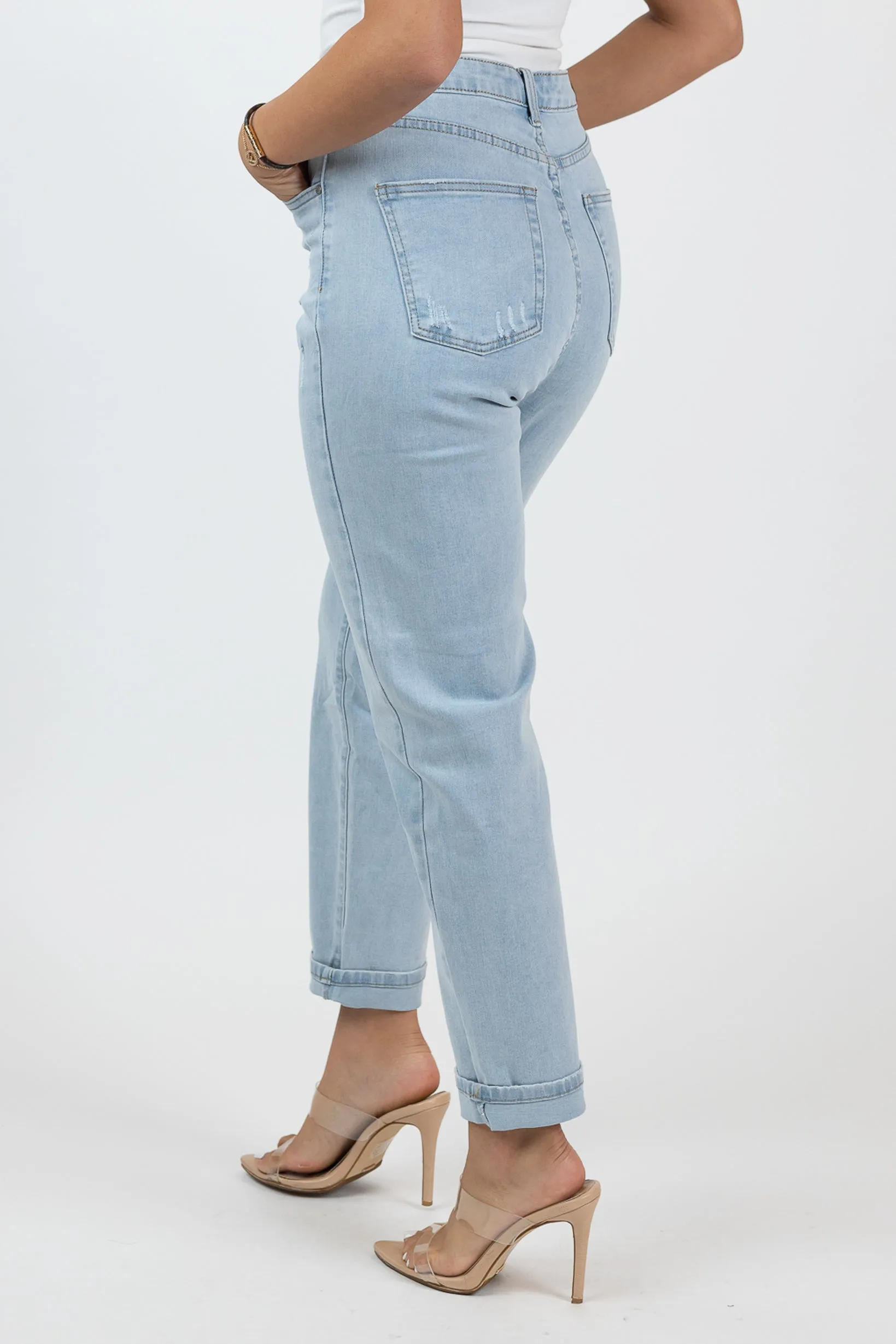 Abril Stretchy Mom Jeans