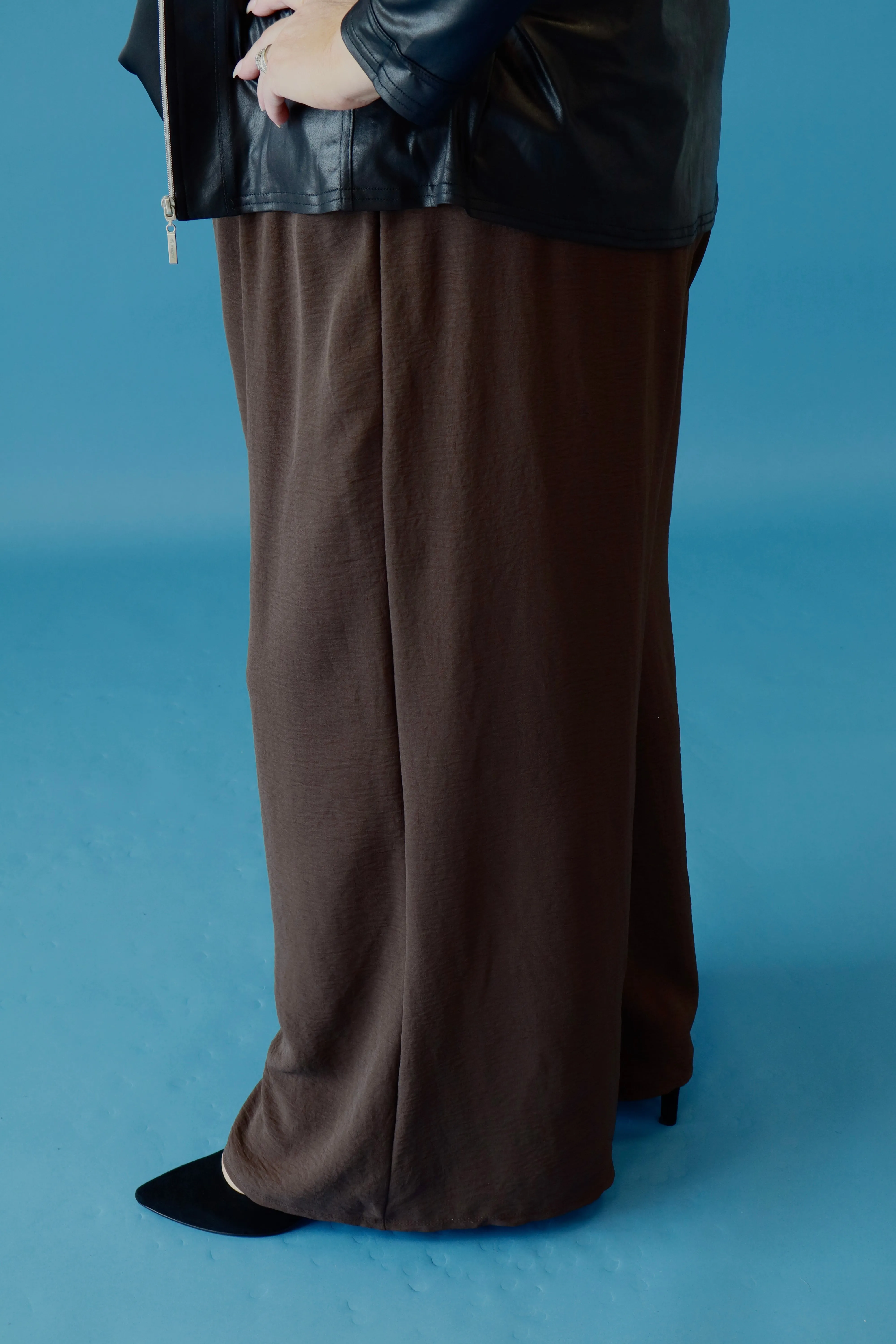 Bella Wide Leg Trousers in Brown