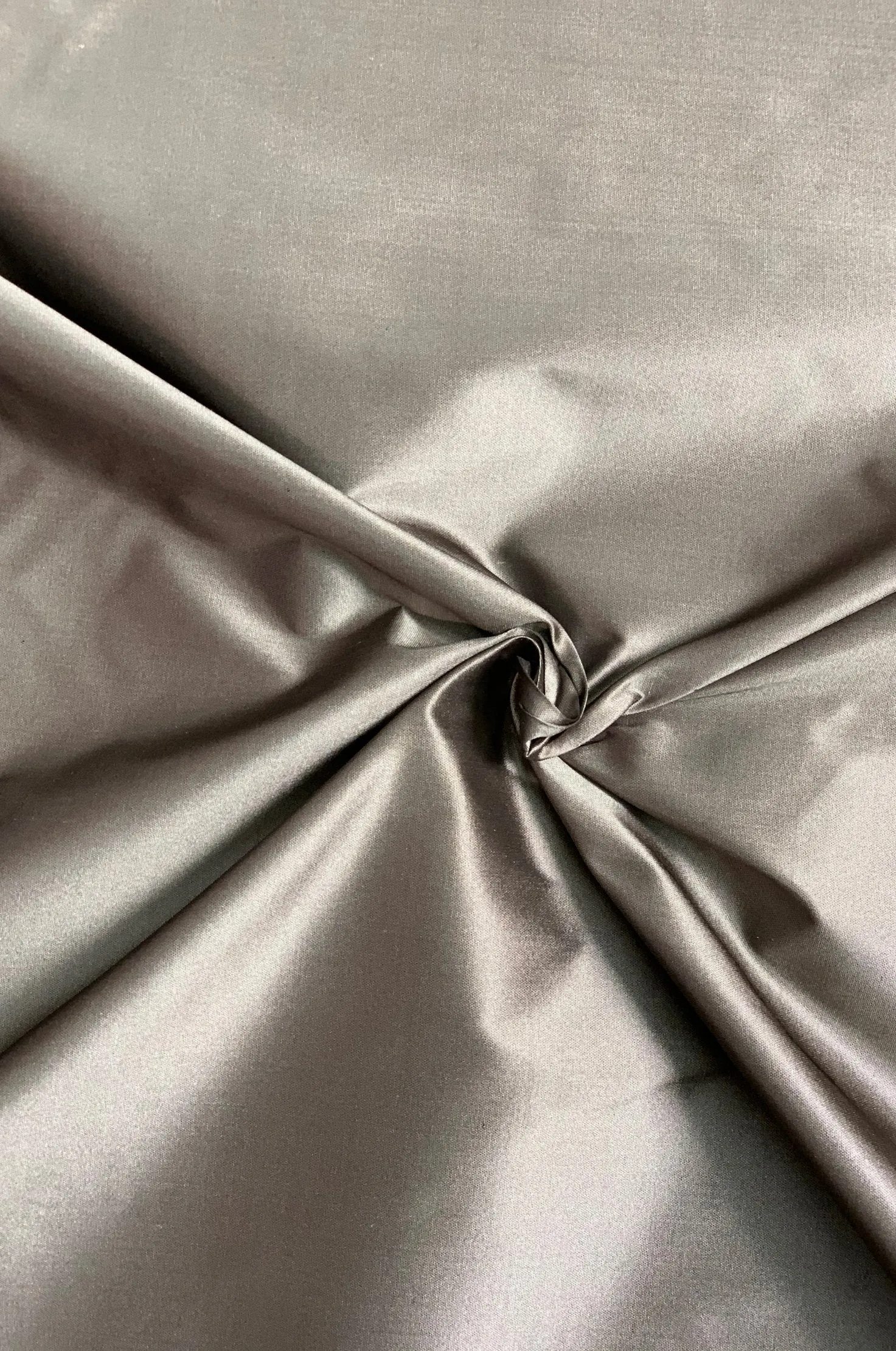 Iridescent Peach Pink/Opal Grey Taffeta Silk Fabric